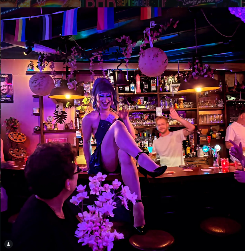 Dragshow Rainbow bar